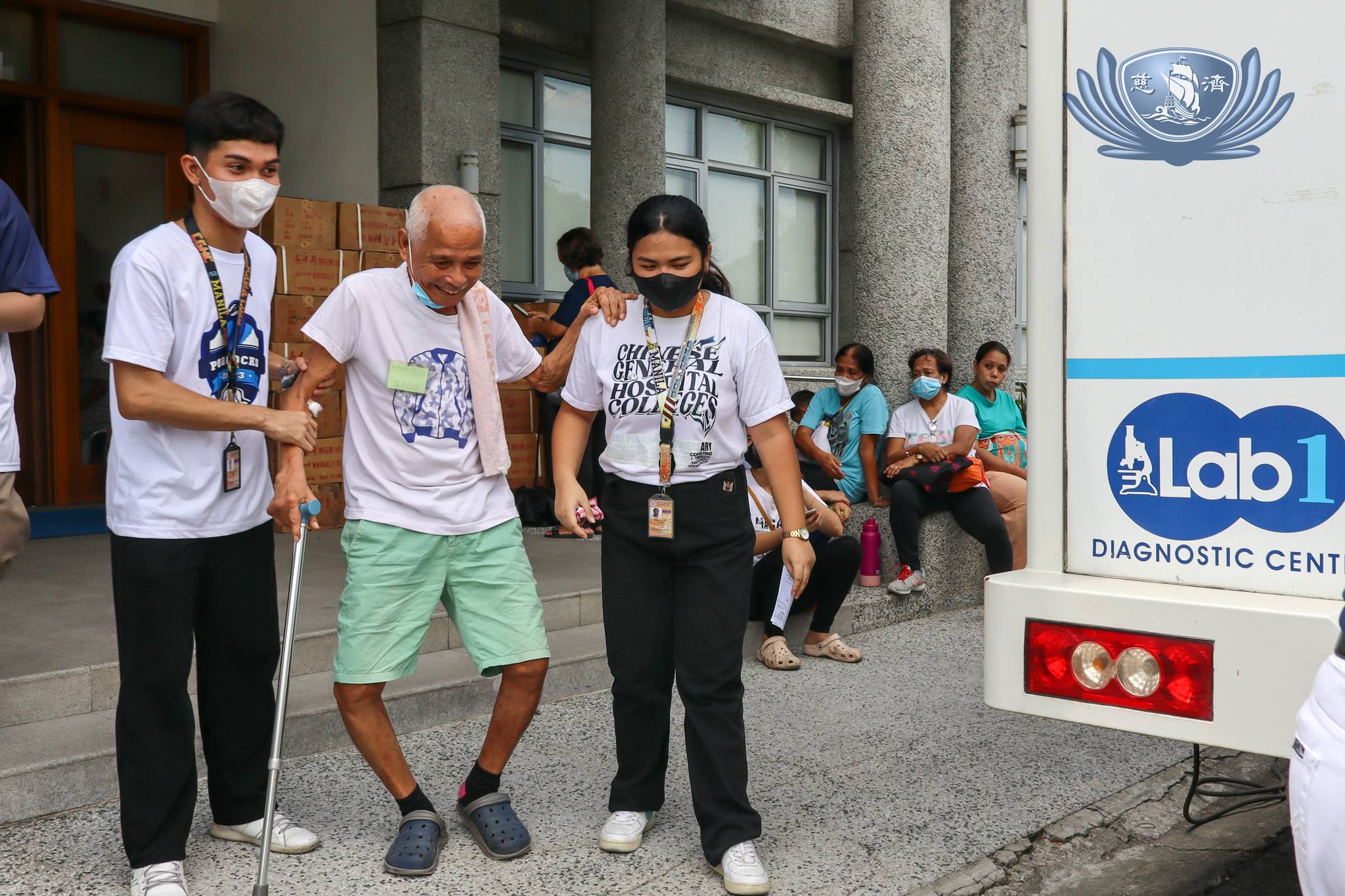 Compassion 101: Chinese General Hospital Colleges med students learn Tzu Chi’s core values